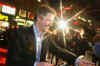 hugh02.jpg (29978 Byte)