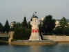 disneyland0505.jpg (73609 Byte)
